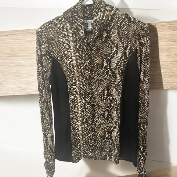 Women’s Cach’e Mock Neck Fitted Snake Print Top Size Medium - Picture 2 of 5